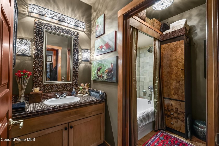 Ski-in/ski-out White Pine condo located in the heart of - photo 5