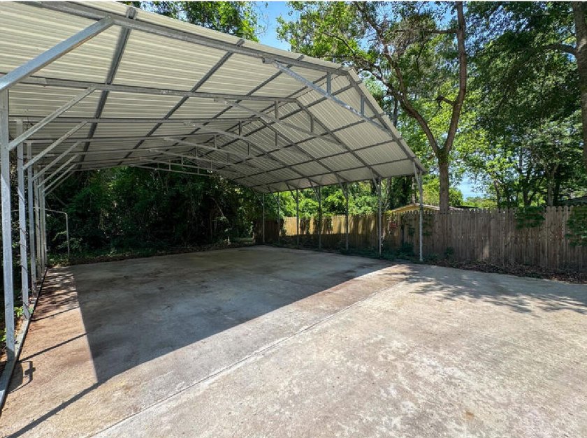 ** Back on market due to circumstances unrelated to the seller - photo 40