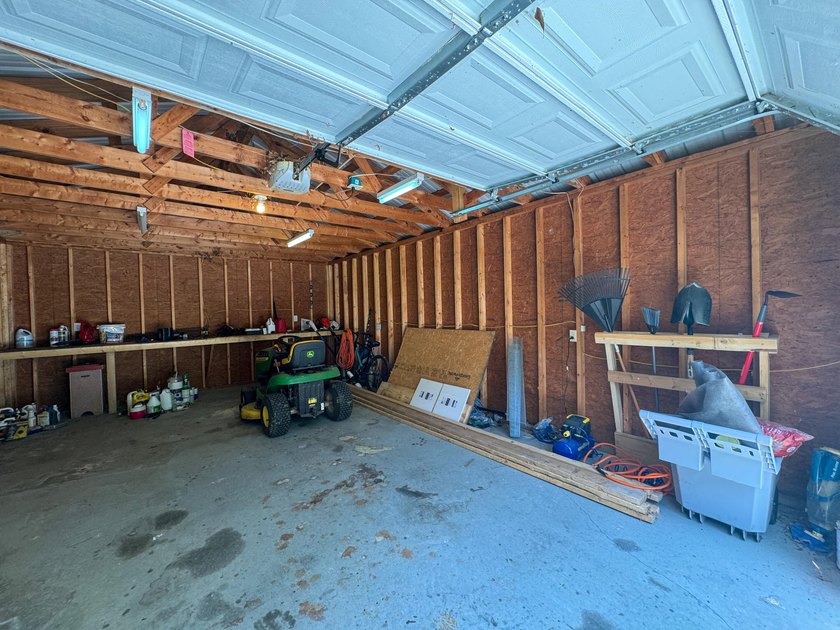 ** Back on market due to circumstances unrelated to the seller - photo 44