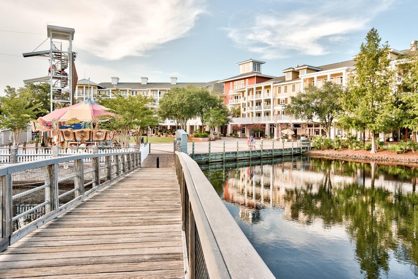 Tucked away in the Baytowne Wharf area of Sandestin Golf and - photo 50