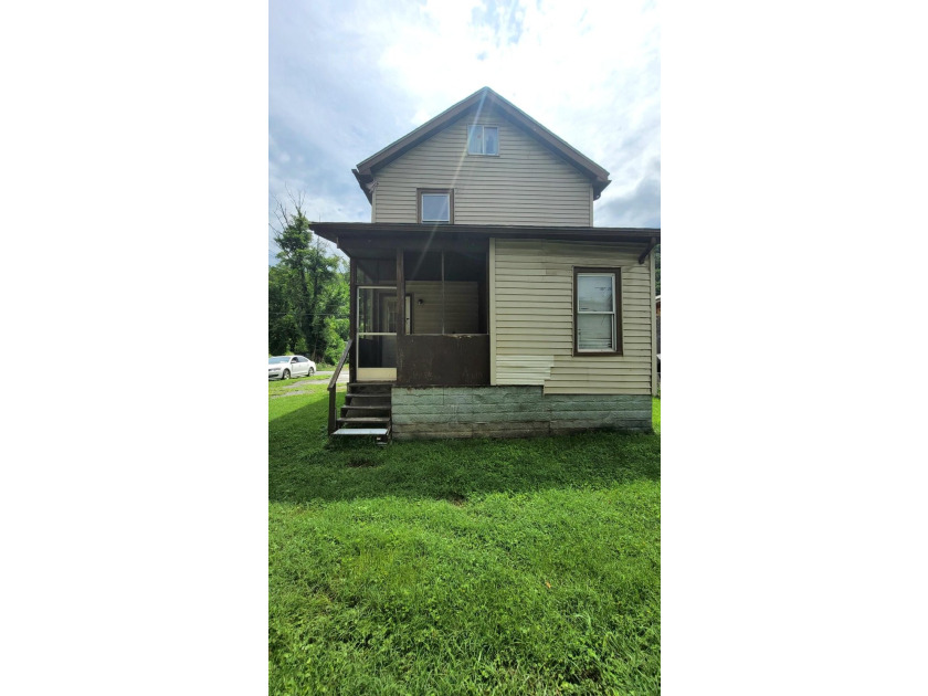 Home with great location. 4 bedrooms 2 baths, Balcony, Nice - photo 9