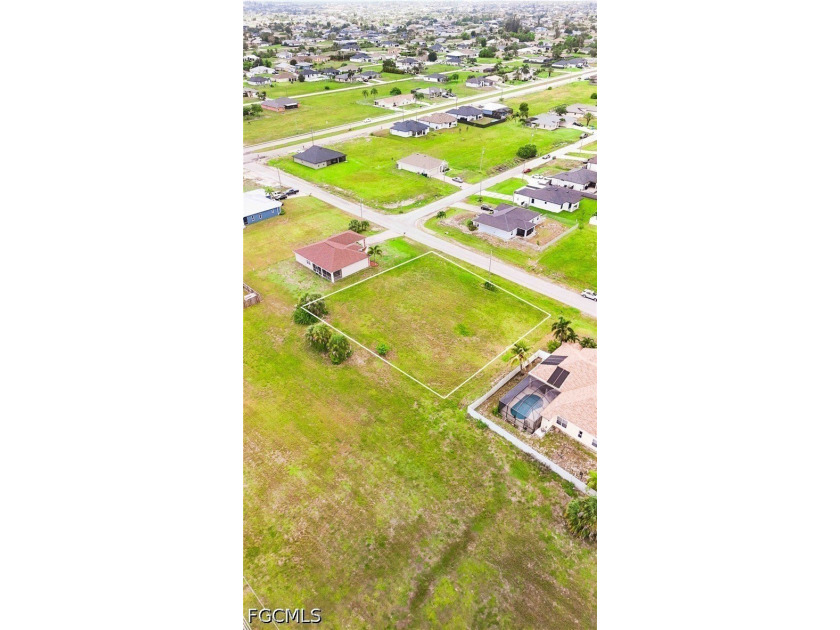 Exceptional opportunity to acquire a commercially zoned lot in - photo 3