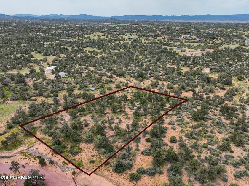 2.12 Acres - 3 wells, 1 puts out water at 7 gpm, 1 is capped - photo 17