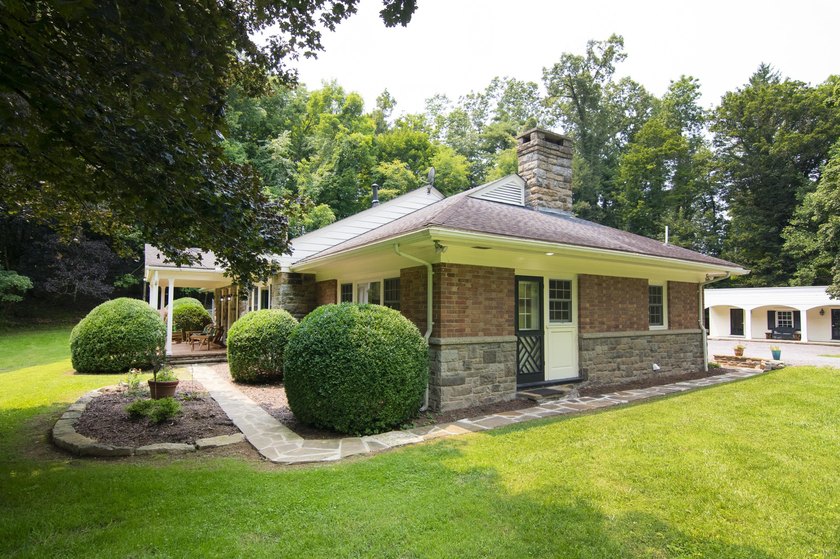 Welcome to this beautifully renovated one-level home, situated - photo 5