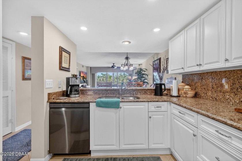 THIS CONDO COMES FULLY FURNISHED. Welcome to luxury coastal - photo 9