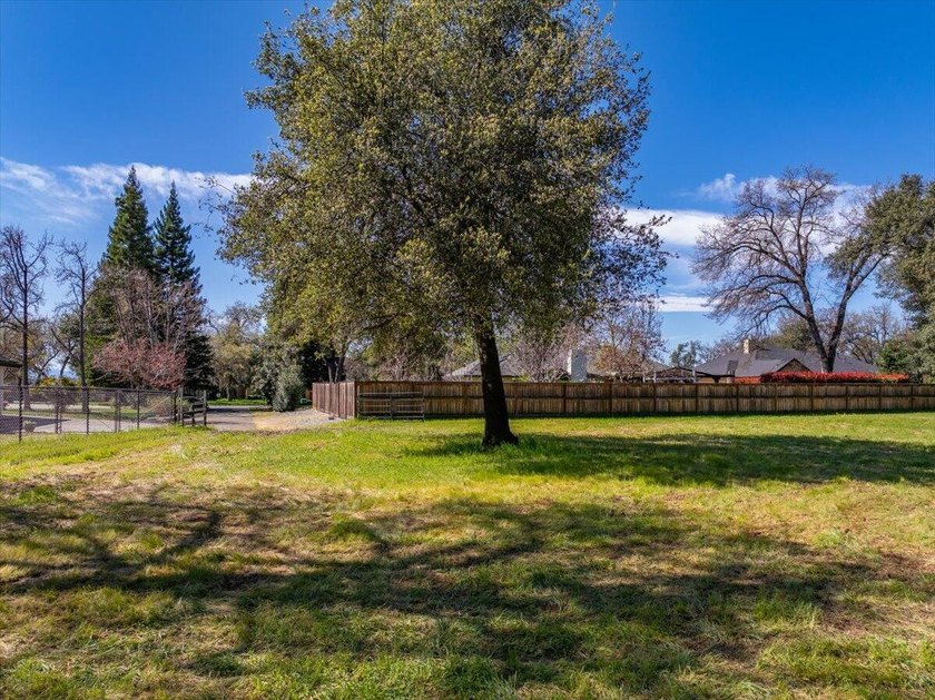 Rare opportunity to build in (South) Wooded Acres! This is the - photo 5