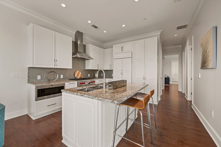 Welcome to Lakeside Tower, the crown jewel of Flower Mound - photo 23