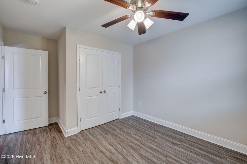 This like-new two-story home offers 3 bedrooms and 2.5 bathrooms - photo 29