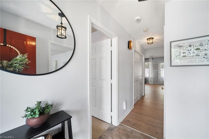 Enjoy effortless one-level living at Carmel by the Lake - photo 5