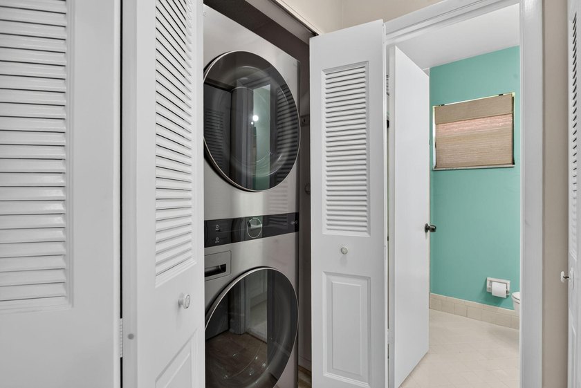 Spacious and well-designed 2-bedroom, 2-bath first-floor unit - photo 19