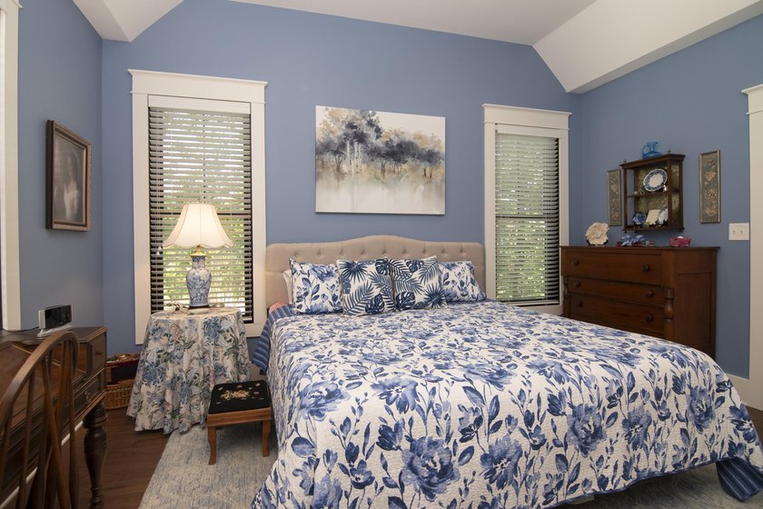 Like-new custom home in Greenbrier Pines, one of Lewisburg's - photo 10