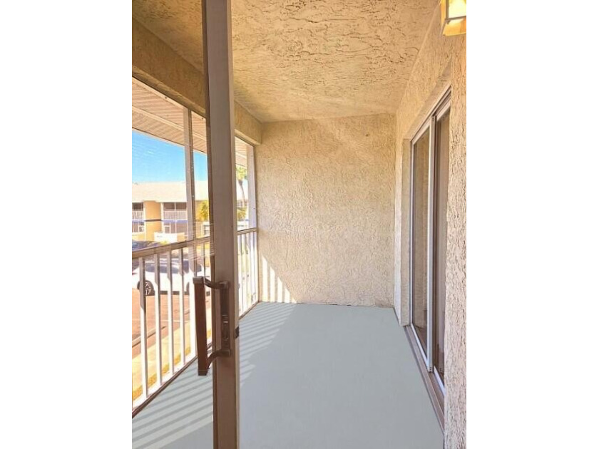PRICE JUST REDUCED TO BELOW MARKET! Great Value for this just - photo 27