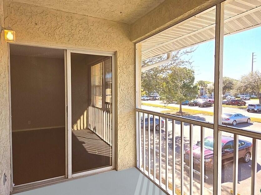 PRICE JUST REDUCED TO BELOW MARKET! Great Value for this just - photo 29