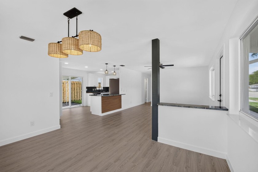 It's like living in a brand new house! Completely renovated 4 - photo 12