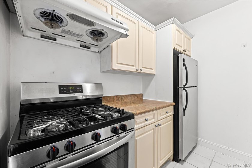 24 Hour Security, Gated Development, Laundry Room In Basement - photo 17