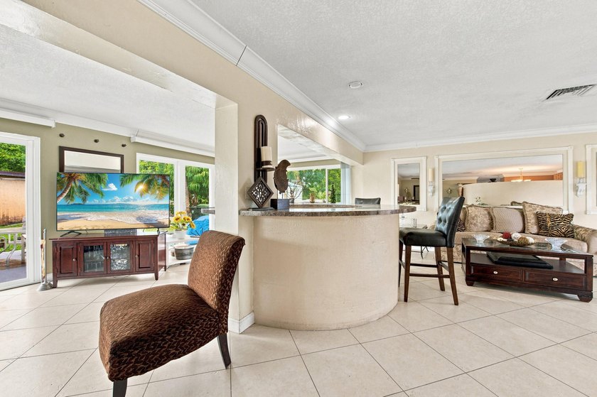 Welcome to this spacious 3-bedroom, 3-bathroom home located in - photo 27