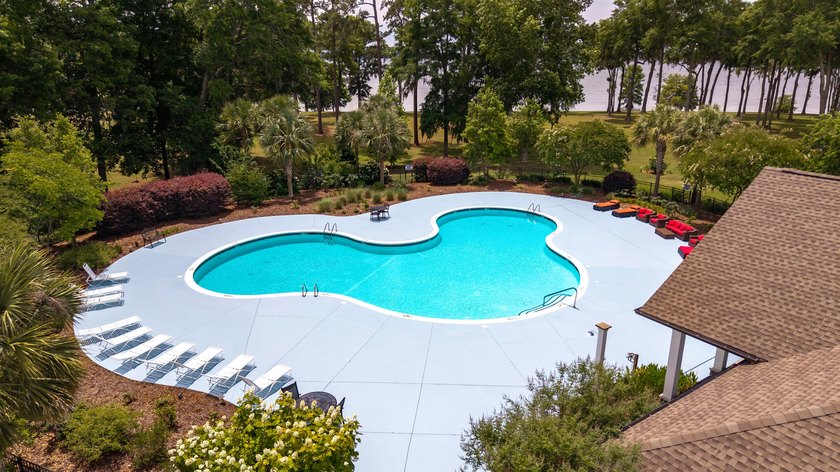 Ground floor corner unit with spectacular views of Lake Marion - photo 32