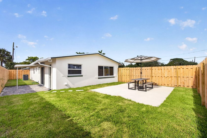 It's like living in a brand new house! Completely renovated 4 - photo 47
