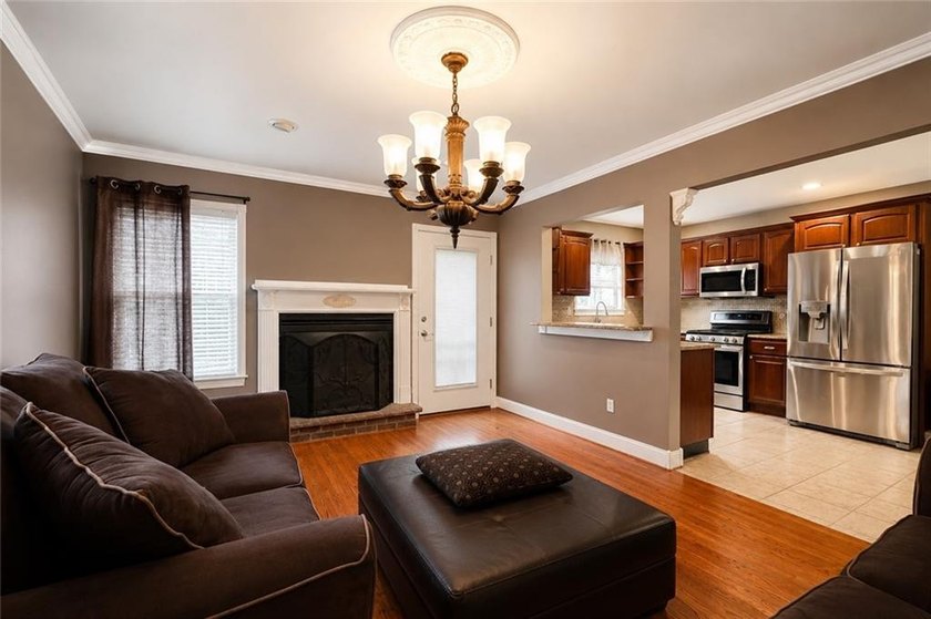 Tottenville-Fully detached two family home, 7 room duplex over a - photo 14