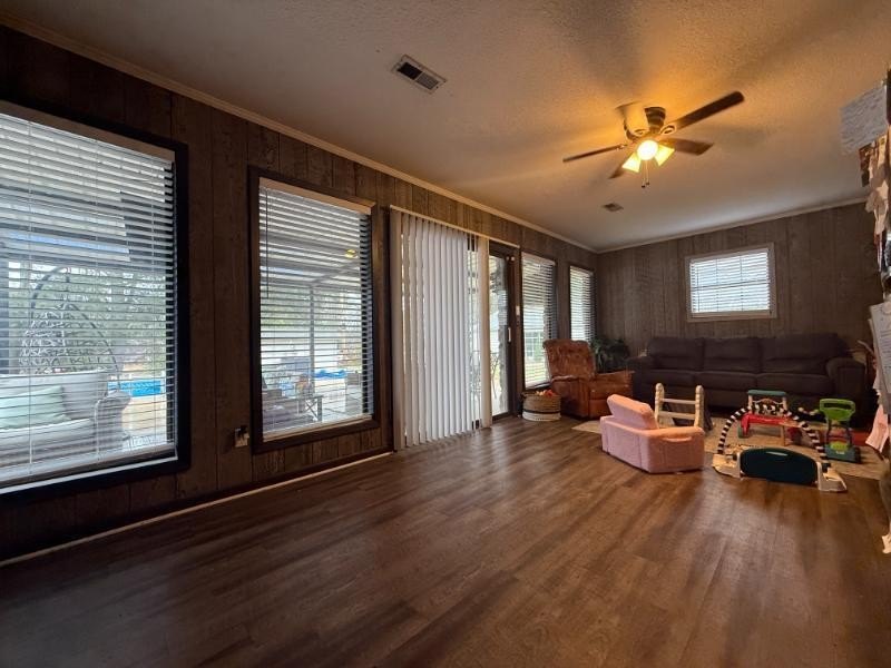 This home has everything you need! Don't miss this stunning - photo 14