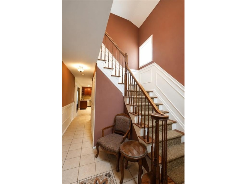 Tottenville-Fully detached two family home, 7 room duplex over a - photo 15