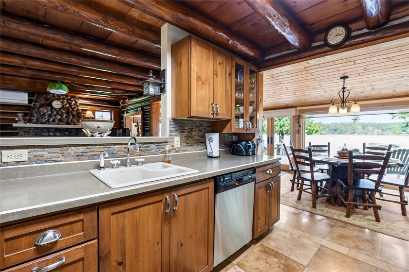 LAKE LIFE STARTS HERE ON UPPER ST. CROIX LAKE! This beautifully - photo 22