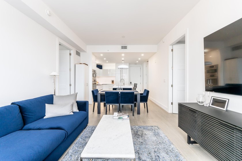 Rarely available South facing 2 bedroom with 2 baths that has - photo 3