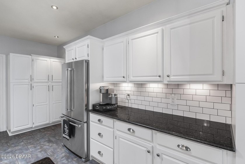 Experience the best of Florida living in this move-in ready - photo 22