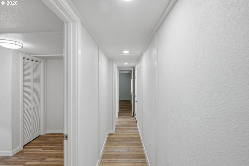 Move-in ready and fully remodeled! This 2-bedroom, 1-bath home - photo 16