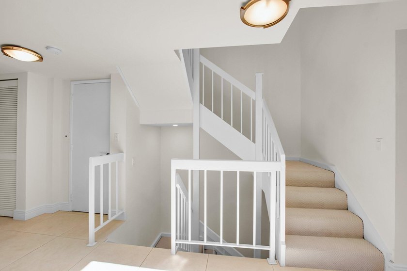 This Gorgeous Townhome is located between the ocean and - photo 17