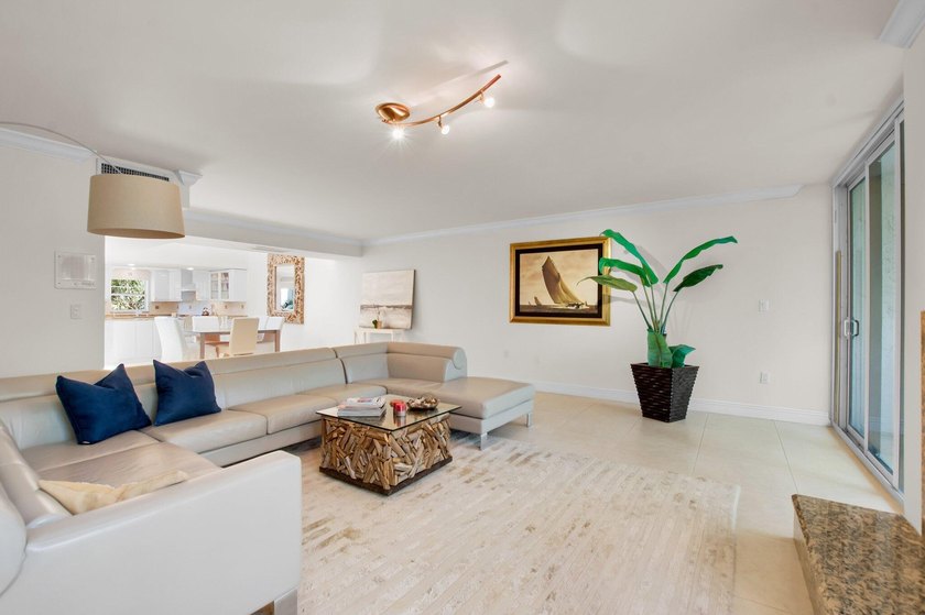 This Gorgeous Townhome is located between the ocean and - photo 23