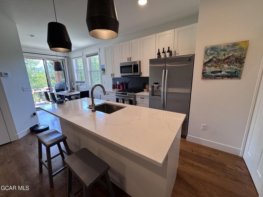 Sunny condo on a quieter street in Grand Lake. This spacious one - photo 6