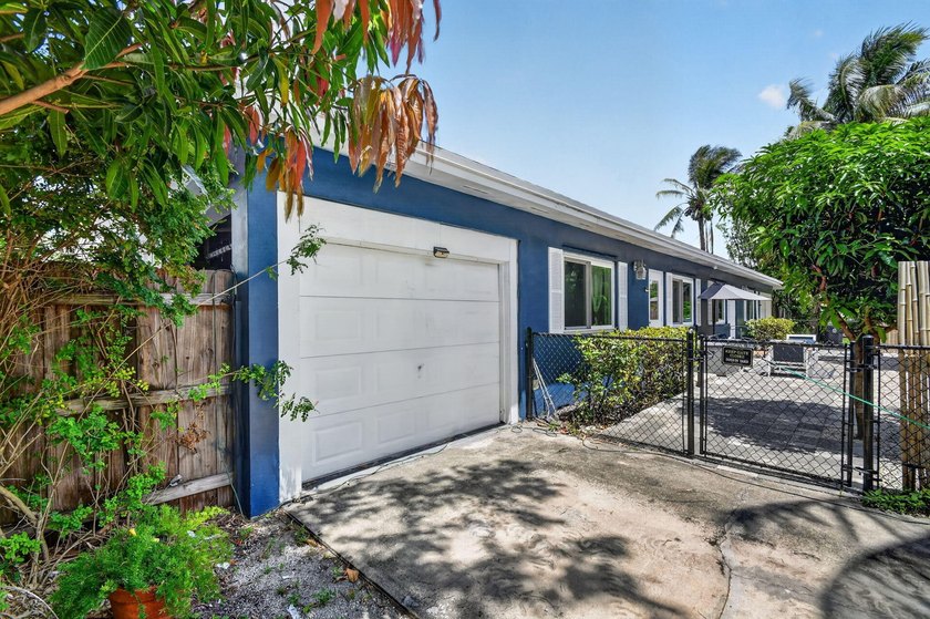 Now considering BACKUP OFFERS! Owner owned and occupied DUPLEX - photo 6