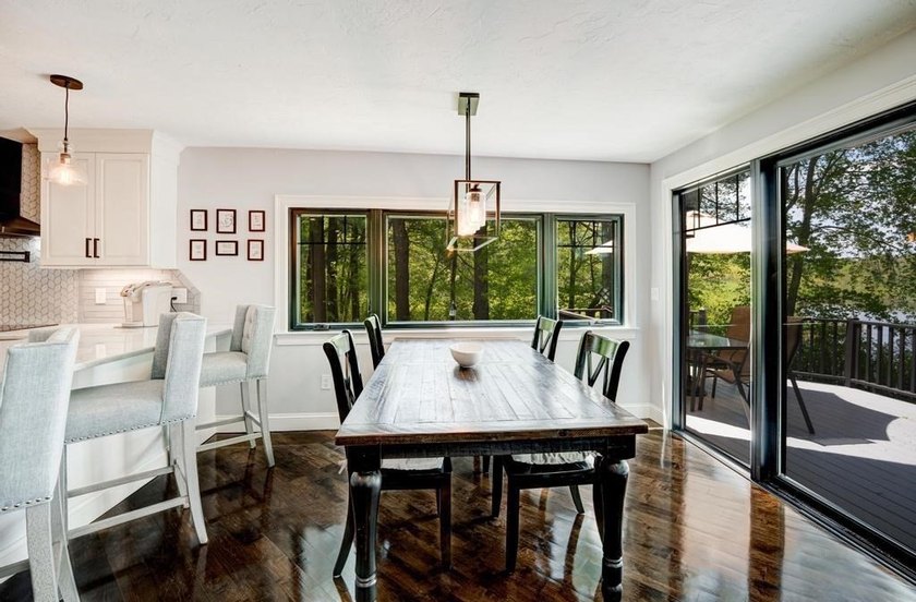 OFFER DEADLINE: 5 PM MONDAY, JUNE 8 - Lakefront living at its - photo 7