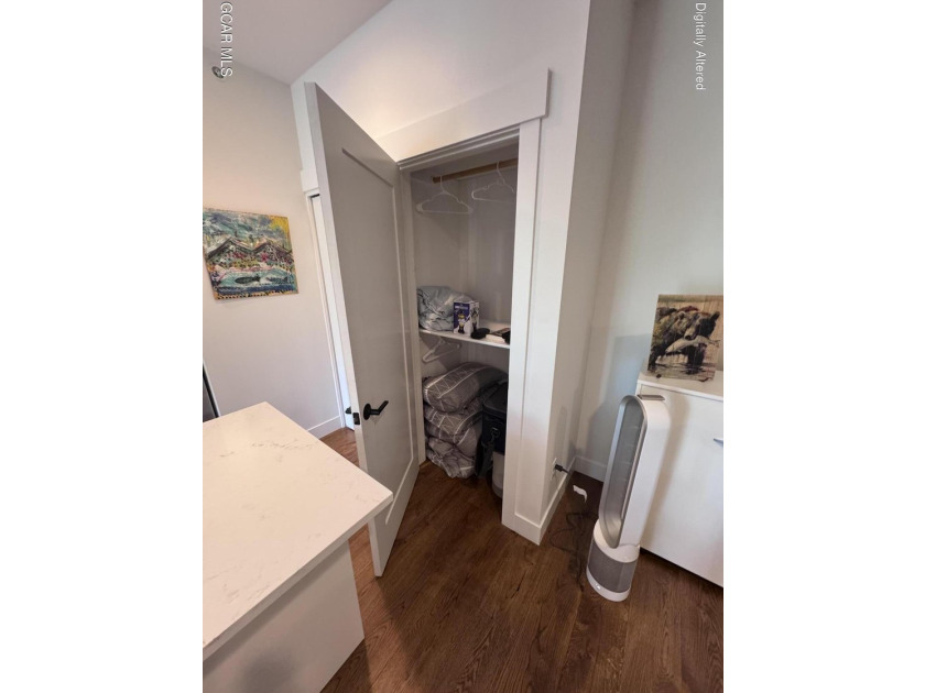 Sunny condo on a quieter street in Grand Lake. This spacious one - photo 8