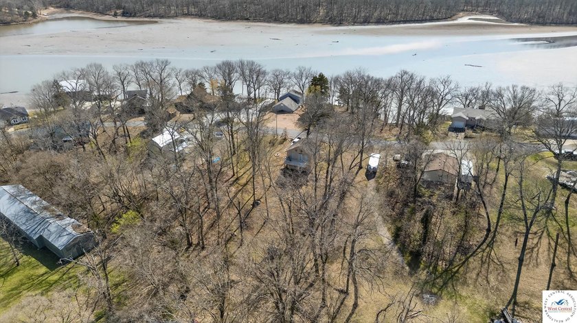 Lake of the Ozarks retreat located in the desirable Keithley's - photo 44