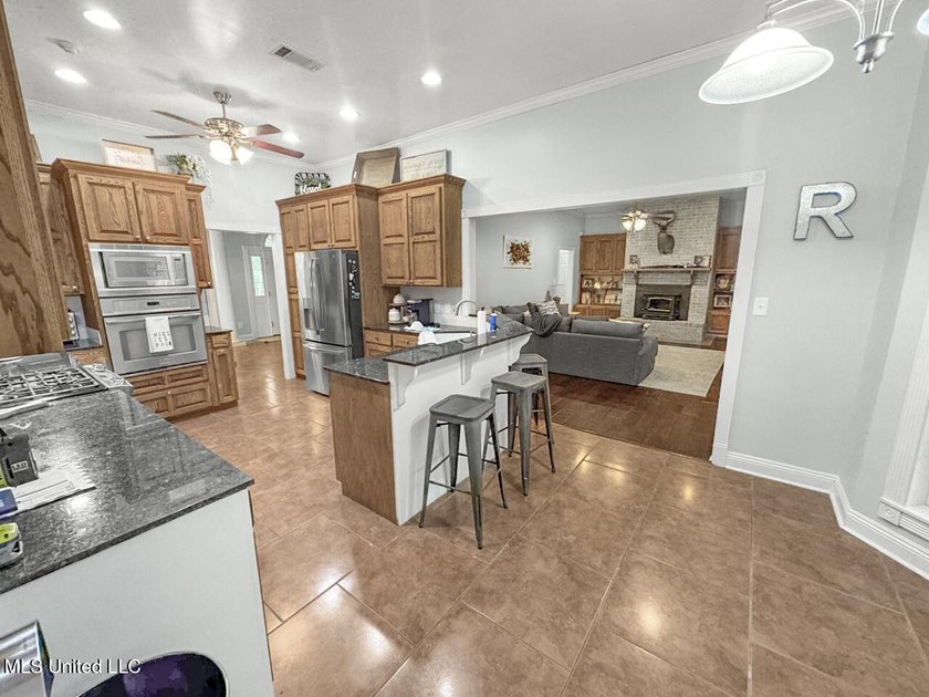 Welcome to 52 Ogden Road, your private getaway in the Kingston - photo 6