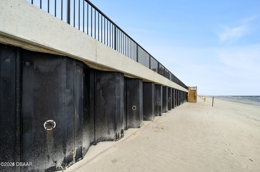 Direct oceanfront stunner offering incredible views and a - photo 31