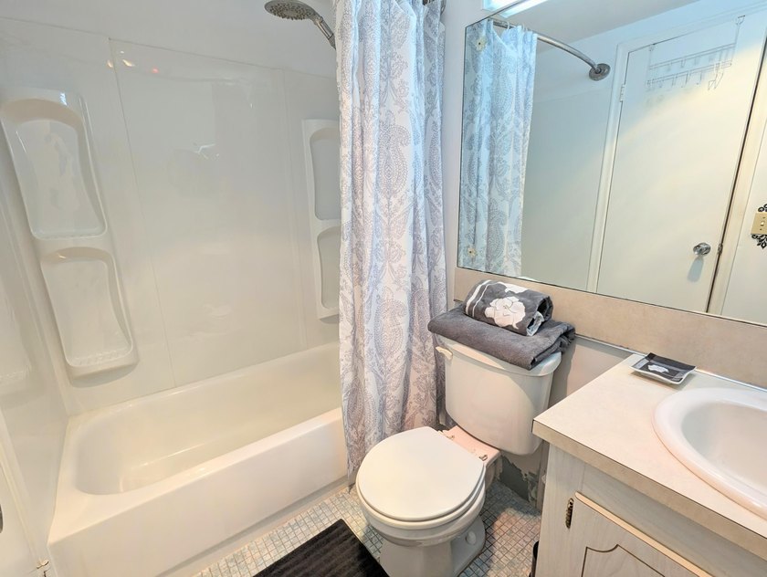 Located near the clubhouse and Haverhill gate, this desirable - photo 7