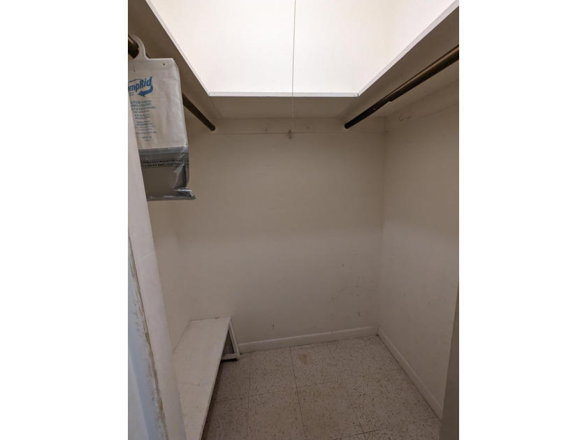 Located near the clubhouse and Haverhill gate, this desirable - photo 10