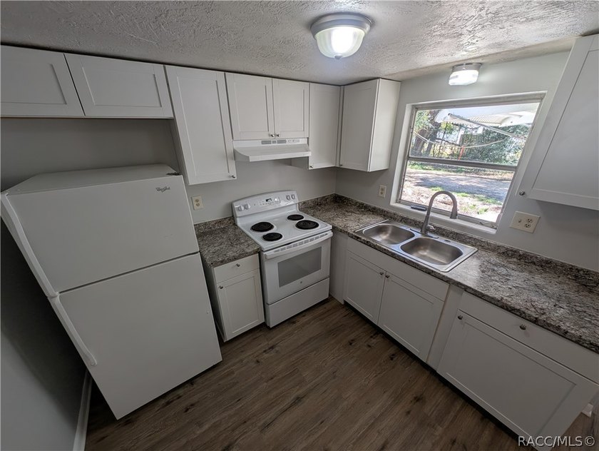 MOVE-IN READY GEM IN THE HEART OF BEVERLY HILLS! Discover the - photo 12