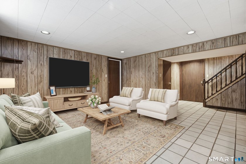 Welcome to this sun-drenched 3-bedroom, 2-bathroom ranch - photo 21