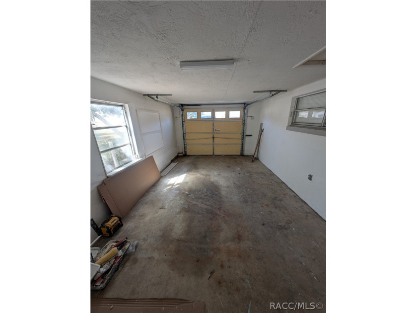 MOVE-IN READY GEM IN THE HEART OF BEVERLY HILLS! Discover the - photo 26