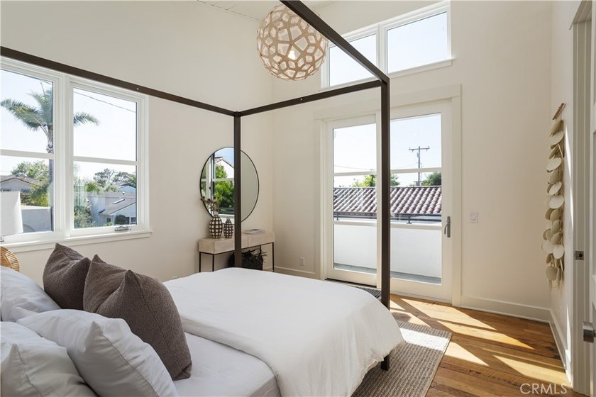 Welcome to 2217 Laurel Place -a bespoke architectural gem tucked - photo 16