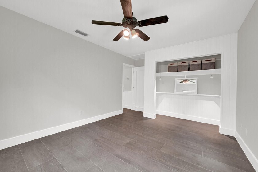 If you are looking for an extremely Clean &amp; well maintained Home - photo 29