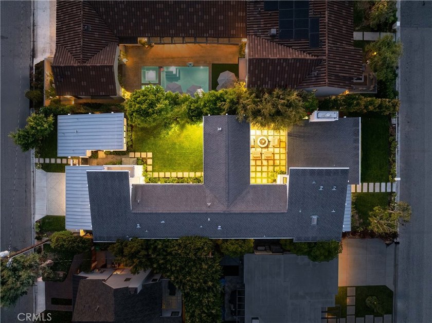 Welcome to 2217 Laurel Place -a bespoke architectural gem tucked - photo 33