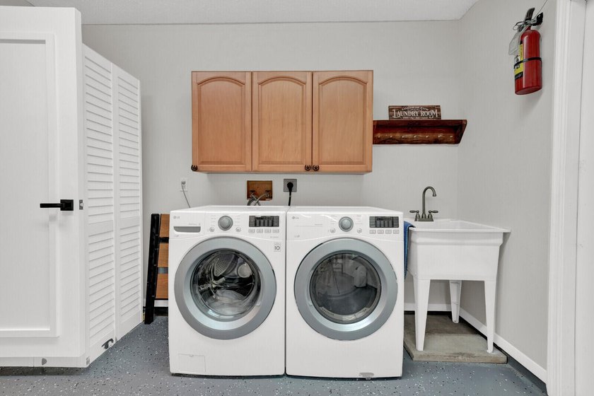 If you are looking for an extremely Clean &amp; well maintained Home - photo 33