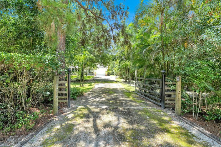 If you are looking for an extremely Clean &amp; well maintained Home - photo 44