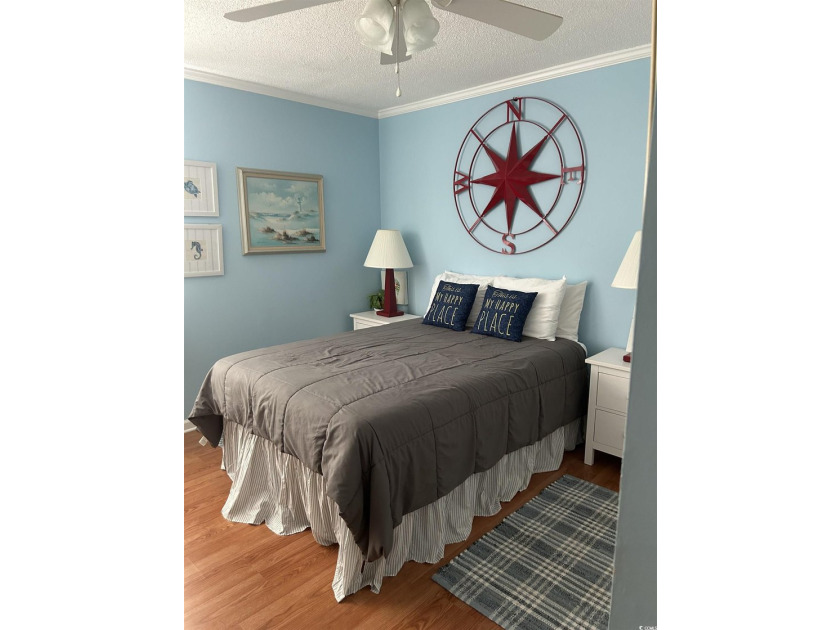 First floor 2 bedroom 1.5 bath unit fully furnished. Floating - photo 11