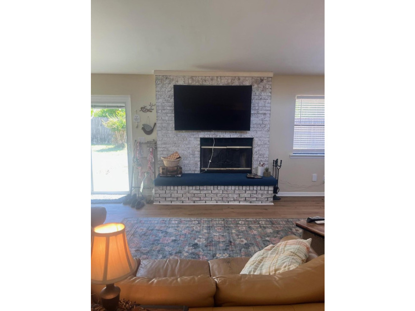 RECENTLY UPDATED (approximately $75,000 in upgrades) 3 BR 2 BA - photo 12